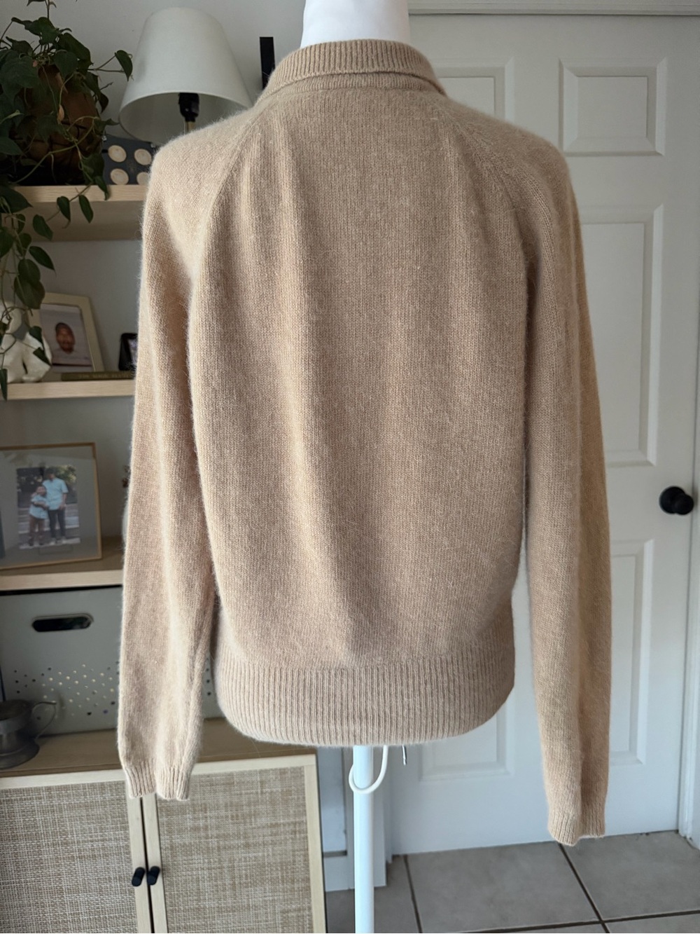 Vintage Liz Claiborne Lambswool Angora Polo Sweater M Beige Collared - Picture 4 of 8
